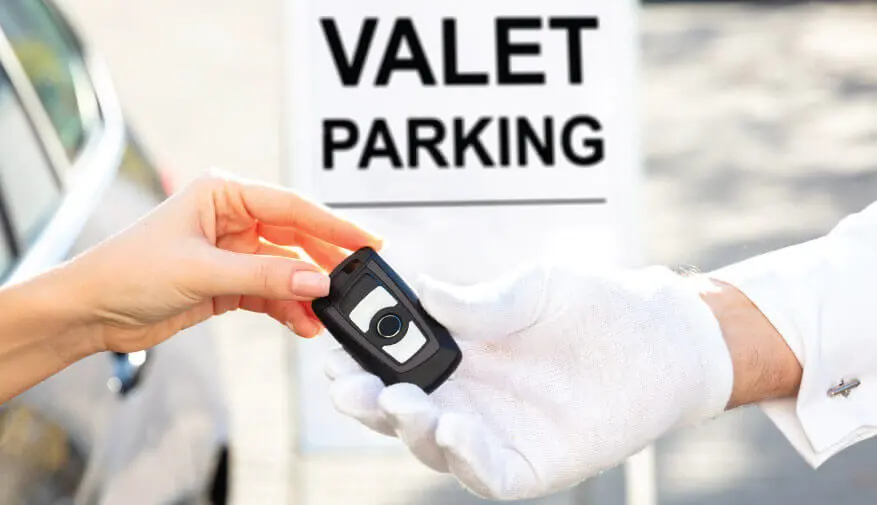 Guide to Choosing Valet Parking Services in Dubai